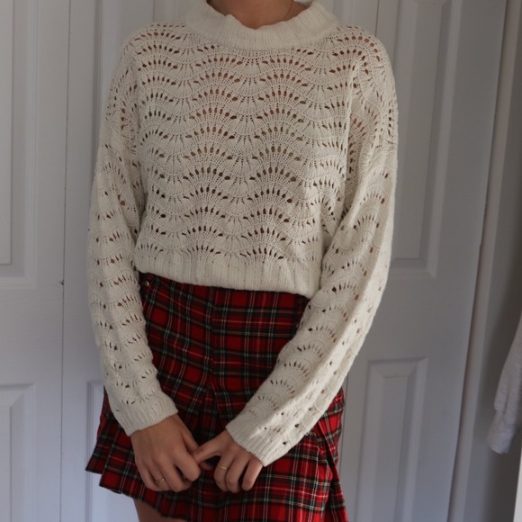 WHITE URBAN OUTFITTERS KNIT SWEATER - Picture 2 of 8